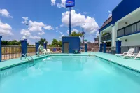 Baymont by Wyndham McDonough - Pools