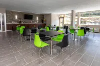 Super 8 by Wyndham Goldsboro