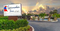Spinnaker Inn of Naples Hotels near Banyan tree