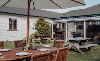 Hokitika Pioneer Hotel
