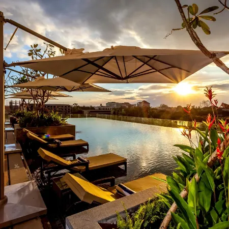 Crowne Plaza VIENTIANE by IHG Отели рядом с достопримечательностью «Статуя Фа Нгум»