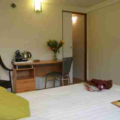 Hôtel Pierre Blanche Rooms