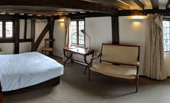 Pemberton House - Housity