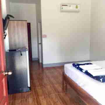 บ้านเพลินภัทร 2 Rooms