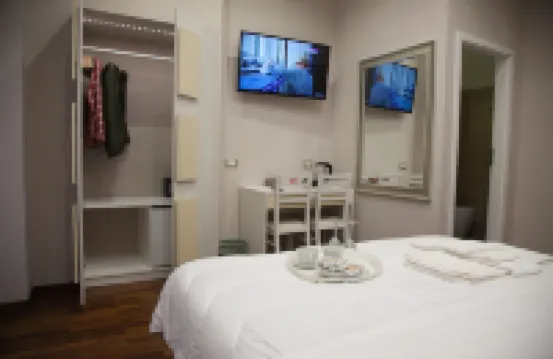 メゾン インペリアーレ コロッセオ周辺周辺のホテル