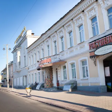 У Золотых Ворот