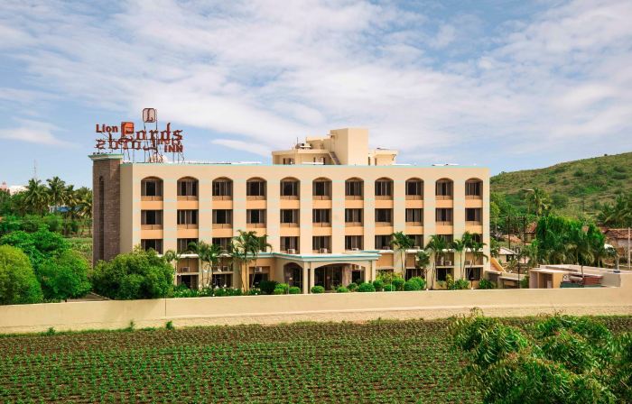 Lion Lords Inn Rajula