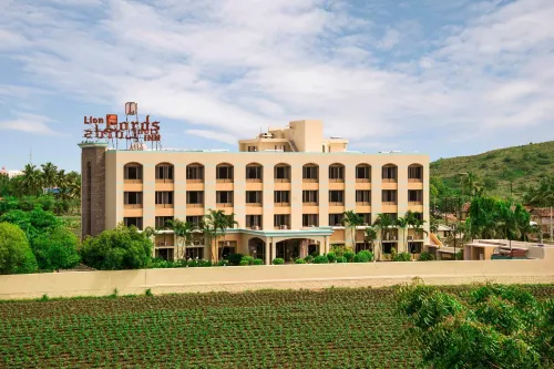 Lion Lords Inn Rajula