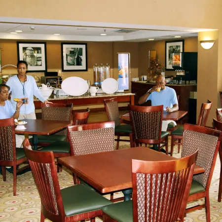 Hampton Inn & Suites Murray