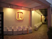 Lords Eco Inn Gandhidham Hotels in Гандхідхам