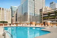 DoubleTree by Hilton Chicago Magnificent Mile - Kolam Atas Bumbung