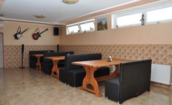 Like Home Hostel - Housity