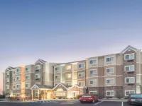Microtel Inn & Suites by Wyndham Opelika - Uima-altaat