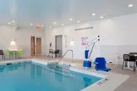 Holiday Inn TALLAHASSEE E CAPITOL - UNIV by IHG - piscina