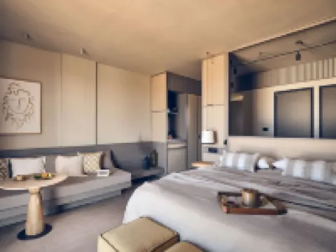 The Royal Senses Resort Crete, Curio Collection by Hilton Hoteles en Geropotamos