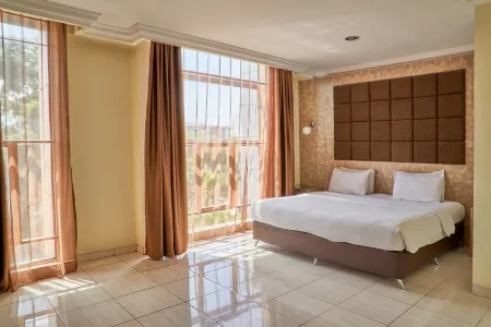 Alia Boutique Pasar Baru Отели рядом с достопримечательностью «Мечеть Истикляль»