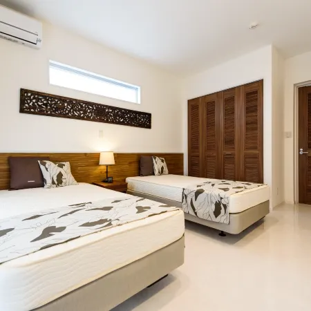 A Luxurious Detached House with a Pool Located IN