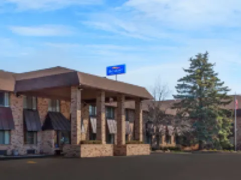 Baymont by Wyndham Midland Hotels in Midland