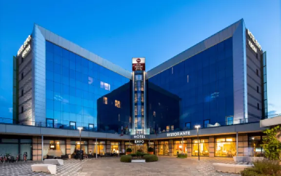 B&B HOTEL Expo Verona Villafranca โรงแรมใน