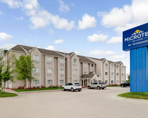 Microtel Inn & Suites by Wyndham Bellevue/Omaha Hotels in Sarpy County