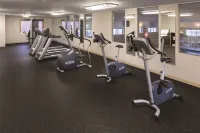 Best Western Ramkota Hotel - gimnasio