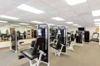 Baymont by Wyndham des Moines Airport - Gym