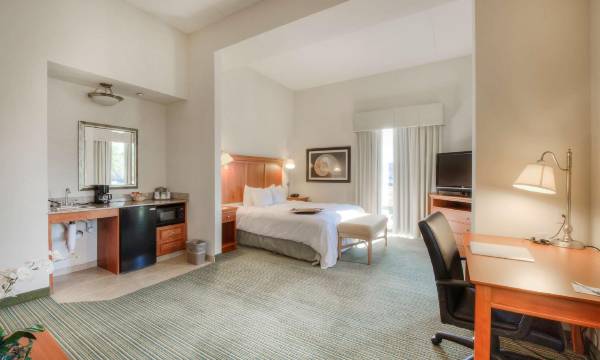 Hampton Inn Wilmington-University Area/Smith Creek Station