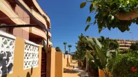 2 Bedroom 2 Bedroom Apartment with Swimming Pool