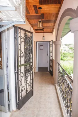 Bel Appartement Meubl Yaound - Odza Các khách sạn gần Sân bay quốc tế Nsimalen