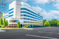 DoubleTree by Hilton South Charlotte Tyvola Hotels near Verizon