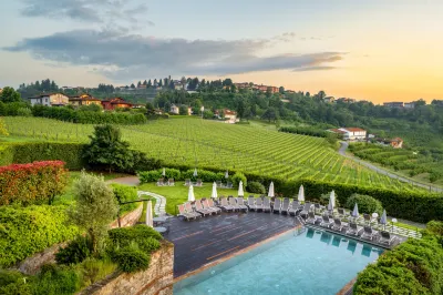 Relais Villa d'Amelia فنادق في Rodello