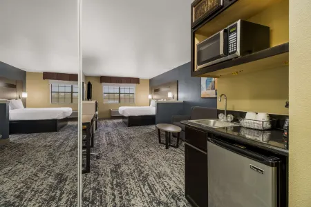 Best Western Temple Inn  Suites Отели рядом с достопримечательностью «Baylor Scott & White Medical Center — Temple»