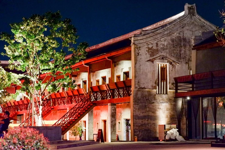 รูปภาพของอินท์ เพลส