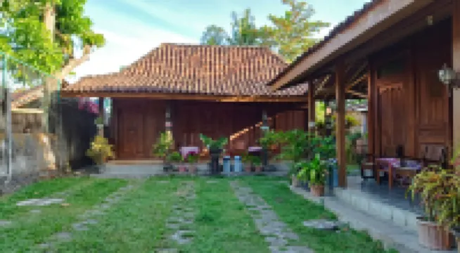 Kampung Tembi Guest House