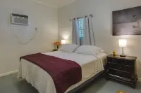 Dock & Fire Pit: Lake Tawakoni Vacation Rental! - parking