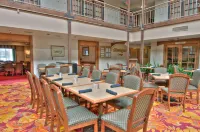 Mcm Elegante Suites Abilene - breakfast