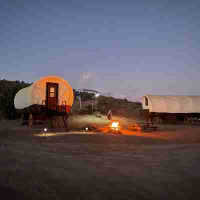 Grand Canyon Glamping Resort Hotel Exterior