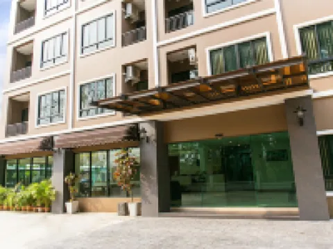 โรงแรมบีทู ศรีราชา พรีเมียร์ โรงแรมในเทศบาลนครแหลมฉบัง