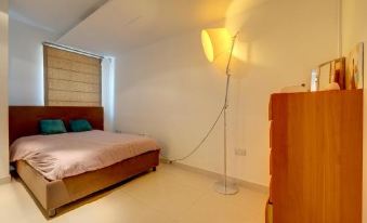 Exquisite Seafront Apart in Spinola Bay St Julians