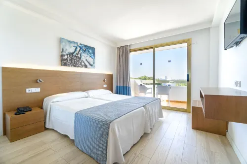 Hotel Millor Sol Hotels in Cala Bona