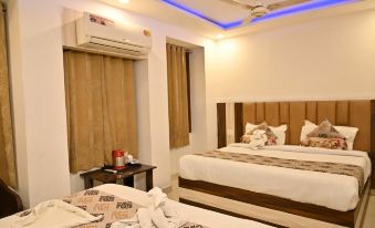 Hotel Shine Star by Tag Your Trip