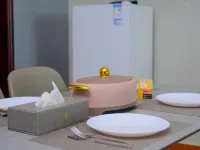 1 Bedroom Suite in 3 Bedroom Apartment Hotels in Busiro