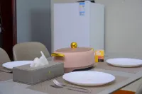 3 Bedroom Malaikanzi Apartment Hotels in Namulanda