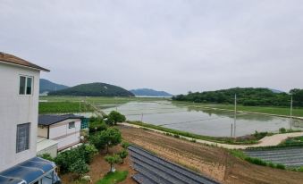 Ganghwado J Motel Pension