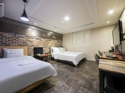 Jinju Feel Hotel