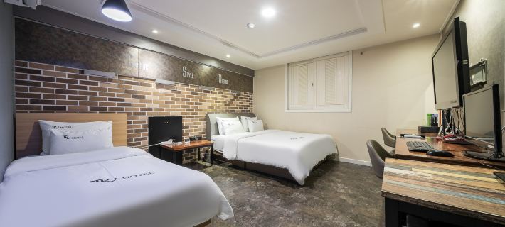 Jinju Feel Hotel Hoteles en Jinju