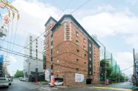 24 Block Hotel