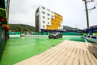 Sacheon Island Hotel - โมเทล