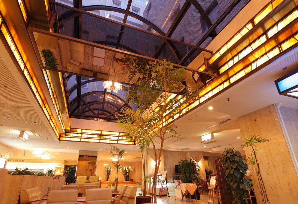 3. 나고야 크라운 ..