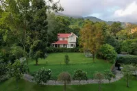 LohonoStays Ivy Cottage